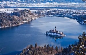 Lake-Bled_winter