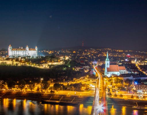 bratislava-slovakia-night-panorama-castle