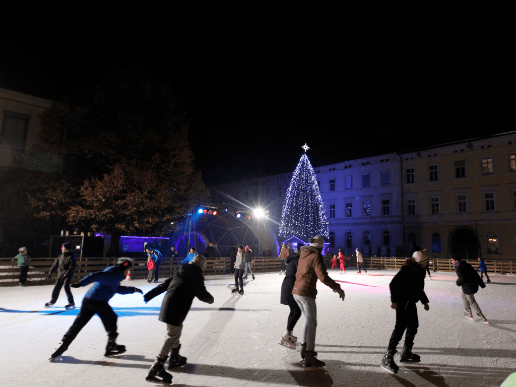 Maribor Festive December, Ice Rink