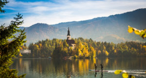 bled-lake-slovenia-sup-paddling-nature