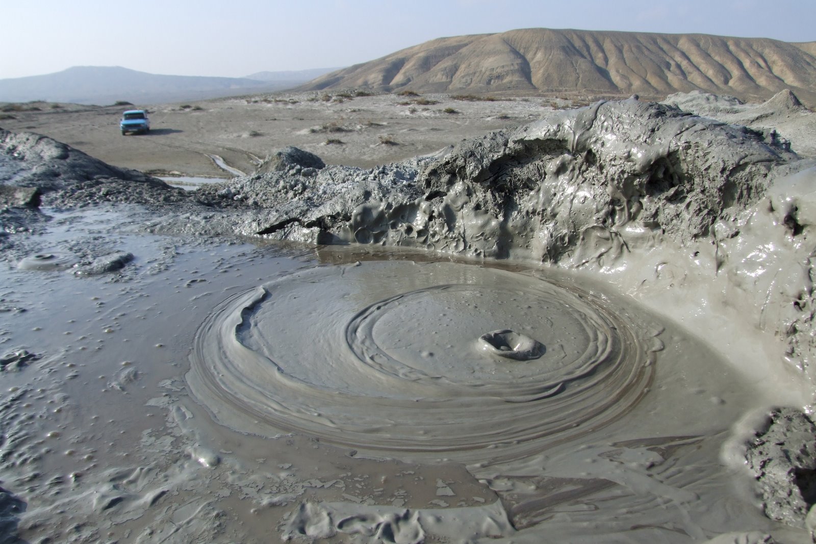 gobustan_azerbaijan-mud_volcanoes
