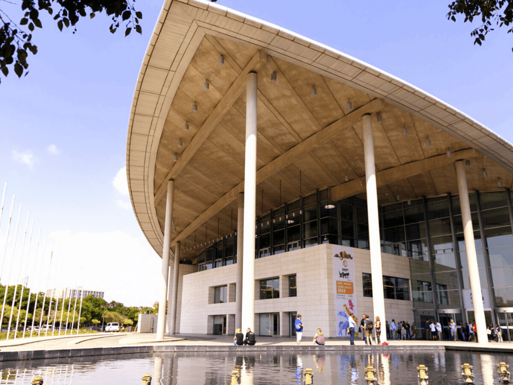 Αποτέλεσμα εικόνας για The Valencia Conference Centre increases its operations by 34% in 2019