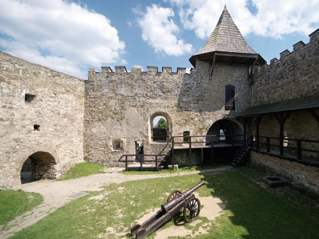 lubovna_castle