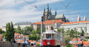prague_historical_tram