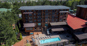 maxi-hotel-velingrad-pool-drone-photo-summer