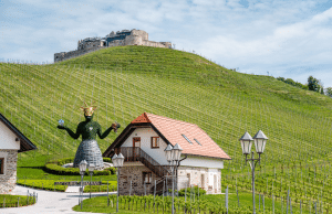 taggenbrun_castle
