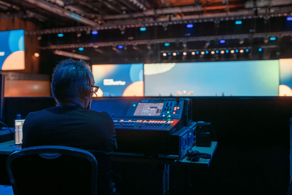 ExCeL_London_Eclipse ExCeL_London_Eclipse