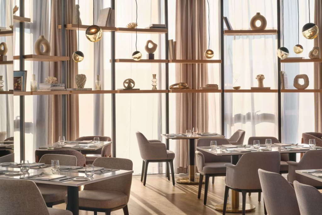 ac_hotel_split