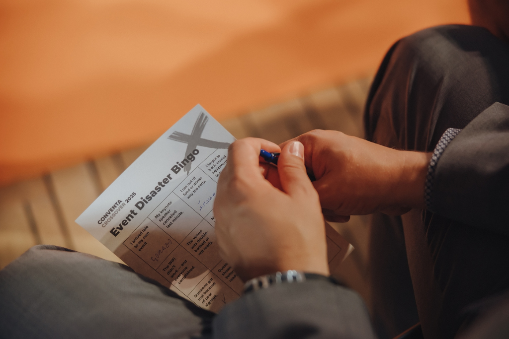 expert_associations expert_associations