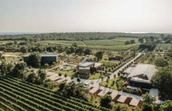mengehtti_wine_hotel